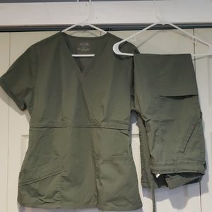 Cherokee Luxe Scrub top Med and Small Cargo Pant